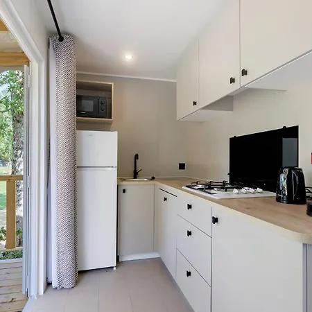 בית נופש Mobilehome Vallon 53 *
